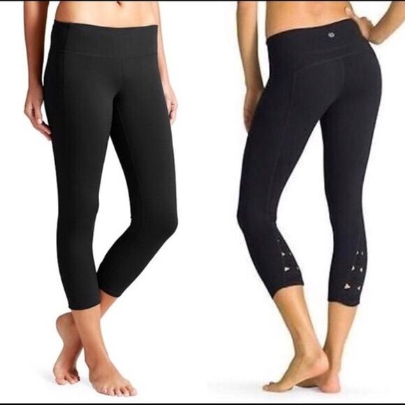 Athleta Black Power X's and O's Lace Calf Leggings Small S Workout Capri Womens - Picture 11 of 11